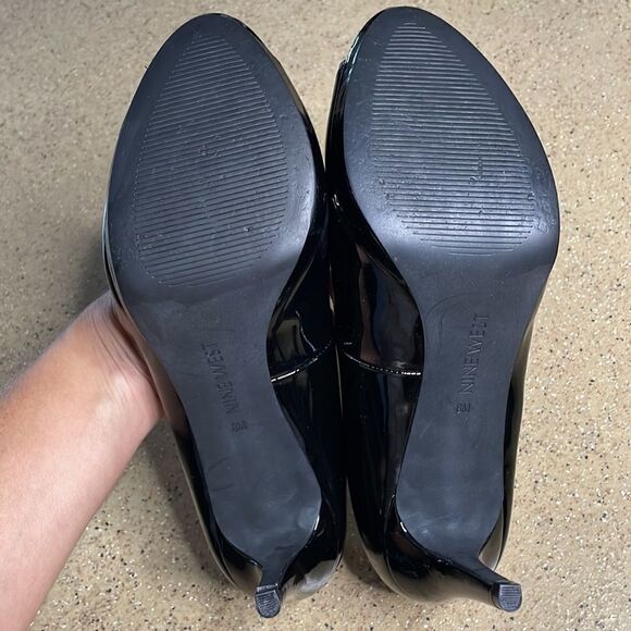 Nine West "Gilded" Black Patent Faux Leather Open Toe Platform Heels sz 8 - Picture 11 of 16